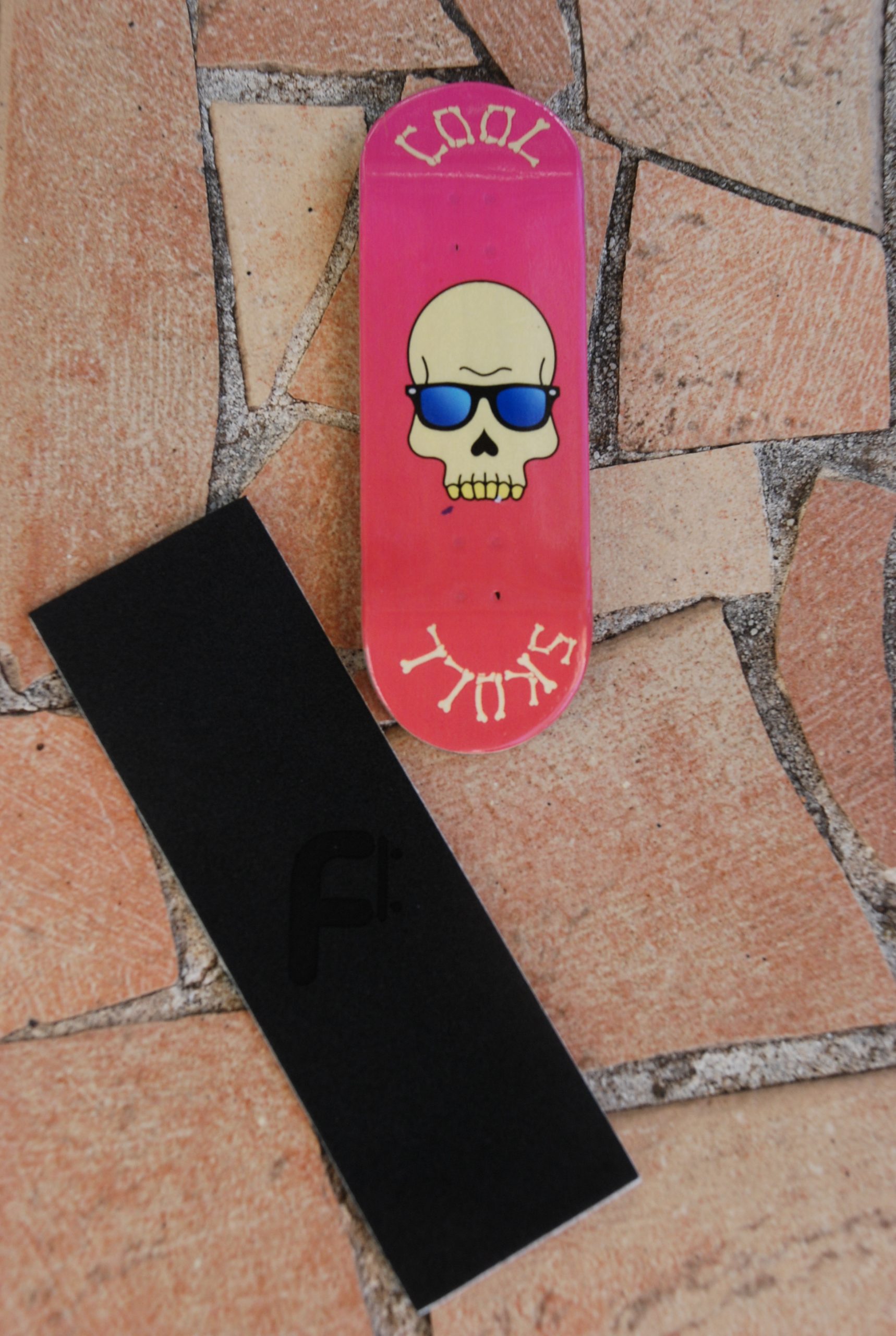 Freeday Shop Board 32mm "Cool Skull" 2016