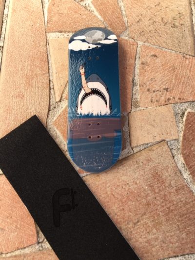 Freeday Shop Board X-Wide 33mm "Shark" 2017