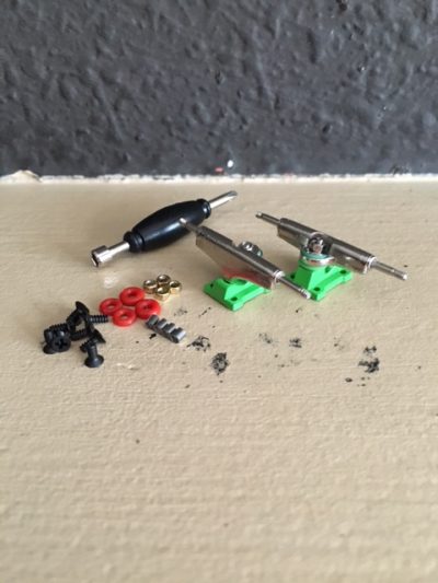 Freeday Wide Trucks Silver / Base Green 32mm